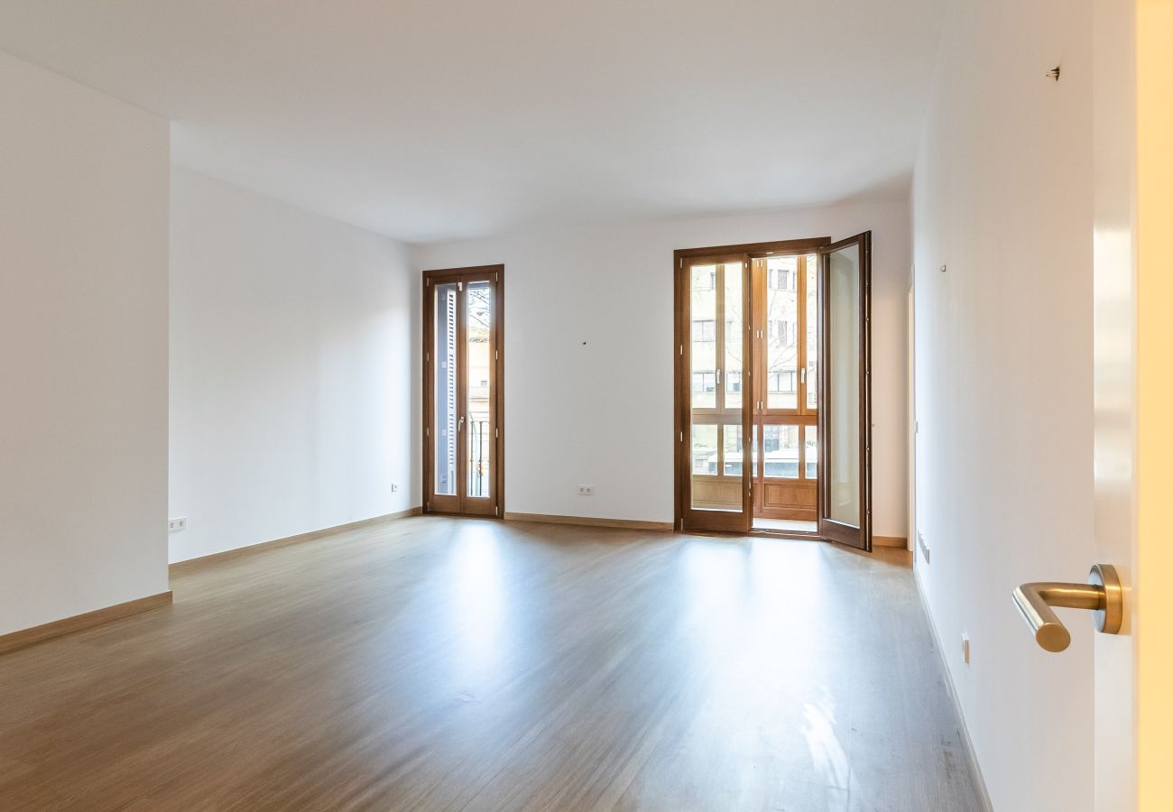 Flat in Palma  - Modern Apartment for Long-Term Rent in Palma with 3 Bedrooms and Terrace