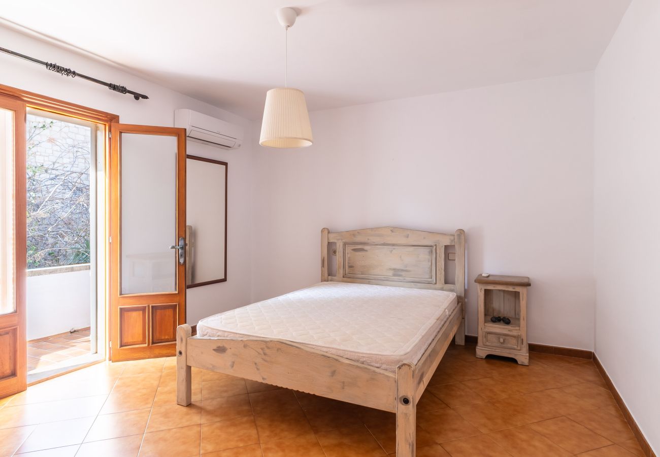 Flat in Cala Figuera - Long Term Rental in Cala Figuera Apartment with Private Pool and Garden in Mallorca