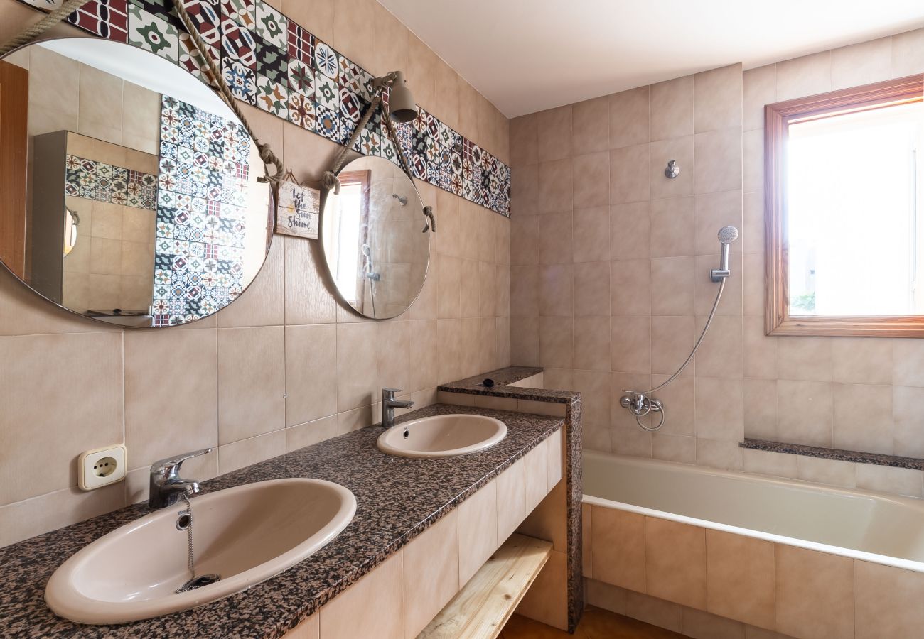 Flat in Cala Figuera - Long Term Rental in Cala Figuera Apartment with Private Pool and Garden in Mallorca