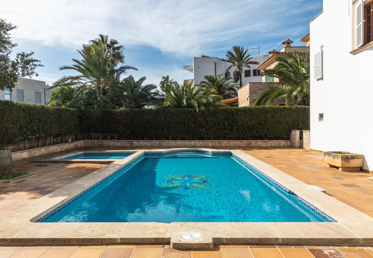 Flat in Cala Figuera - Long Term Rental in Cala Figuera Apartment with Private Pool and Garden in Mallorca