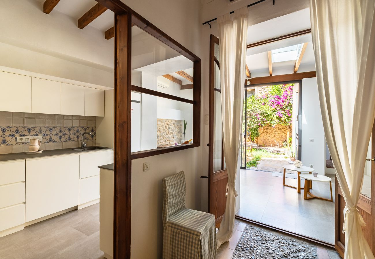 Flat in Petra - Village House in Petra for Long-Term Rent