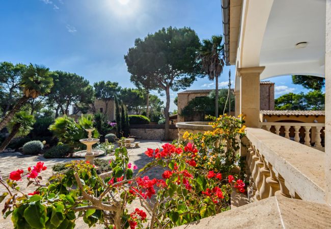 Villa in Santanyi - Beachfront Tower holiday house with pool just 300 m from Cala Santanyi beach Villa in Santanyi - Beachfront Tower holiday house with pool just 300 m from Cala Santanyi beach