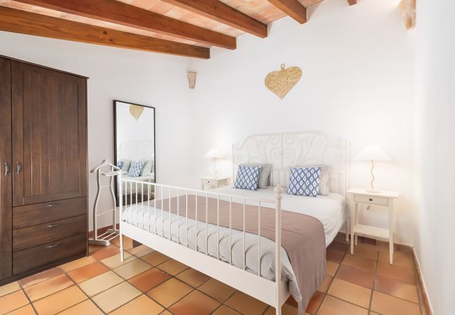 Country house in Santanyi - Finca Can Nin idyllic holiday house with large pool in Santanyí Country house in Santanyi - Finca Can Nin idyllic holiday house with large pool in Santanyí