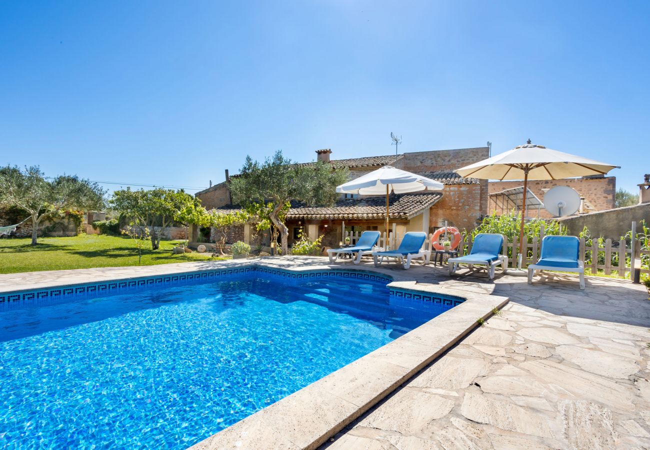 Country house in Santanyi - Finca Can Nin » Traditional country house in a quiet location, large pool and close to the beach