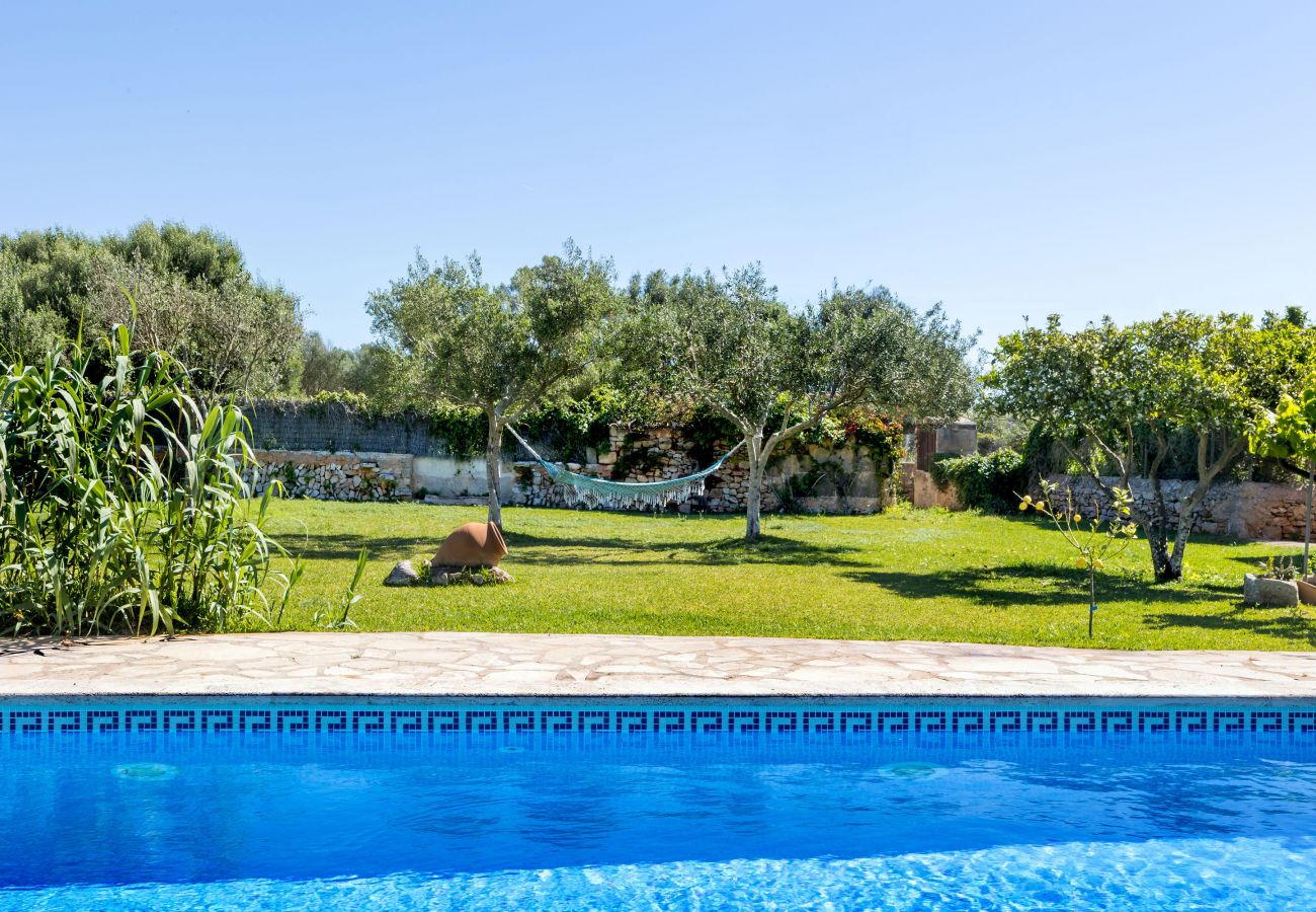 Country house in Santanyi - Finca Can Nin » Traditional country house in a quiet location, large pool and close to the beach