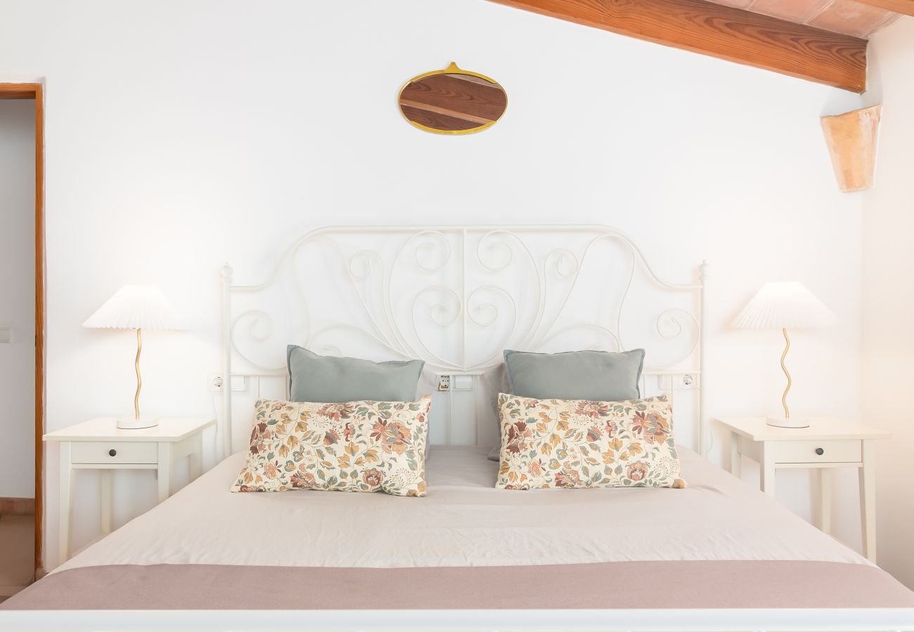 Country house in Santanyi - Finca Can Nin idyllic holiday house with large pool in Santanyí
