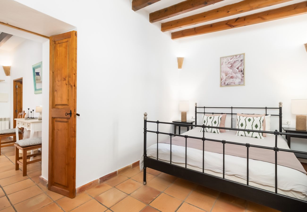 Country house in Santanyi - Finca Can Nin idyllic holiday house with large pool in Santanyí