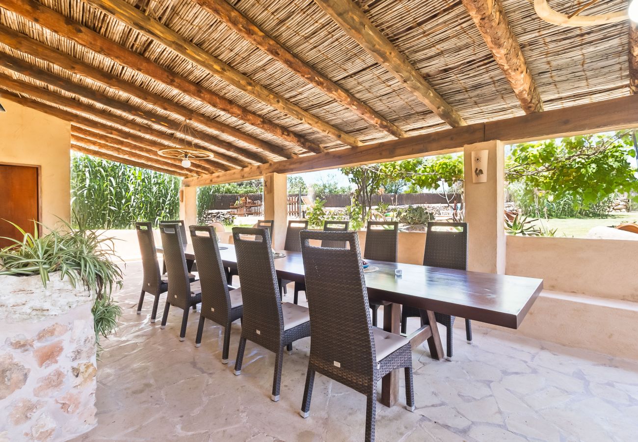 Country house in Santanyi - Finca Can Nin idyllic holiday house with large pool in Santanyí