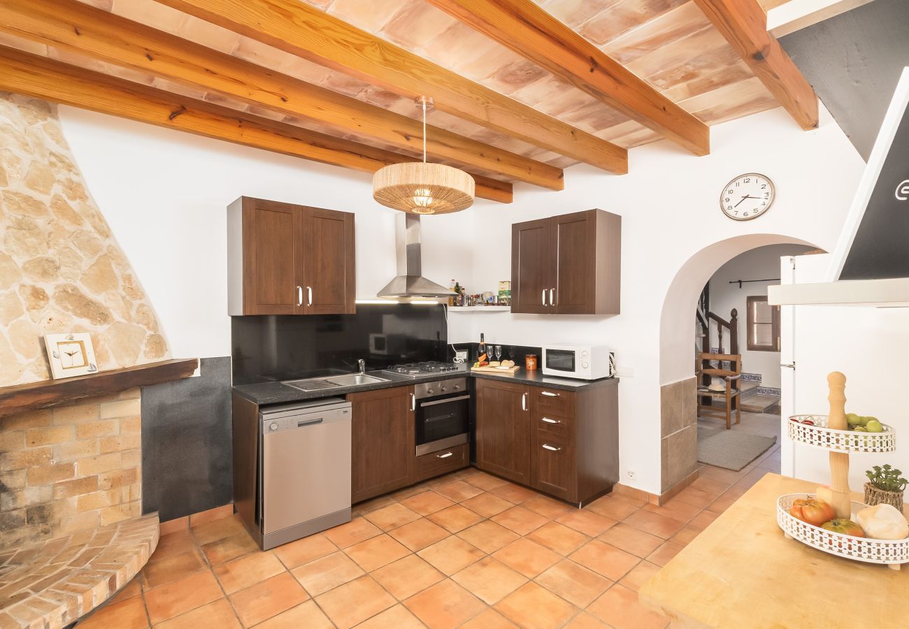 Country house in Santanyi - Finca Can Nin idyllic holiday house with large pool in Santanyí