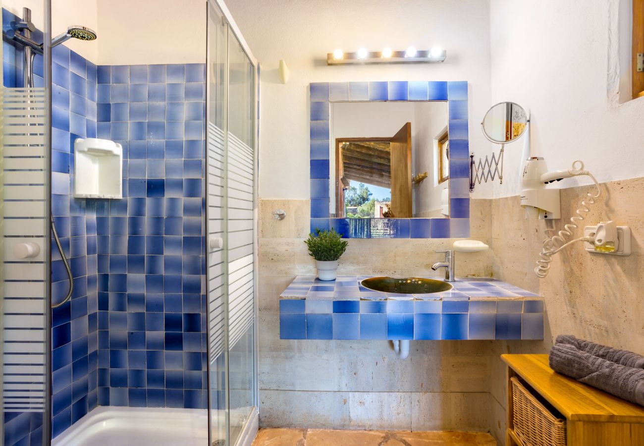 Country house in Santanyi - Finca Can Nin idyllic holiday house with large pool in Santanyí