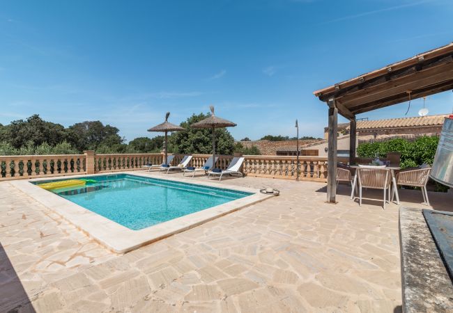 Country house in Santanyi - Sa Madoneta charming holiday house with stunning views and swimming pool in Santanyí Country house in Santanyi - Sa Madoneta charming holiday house with stunning views and swimming pool in Santanyí