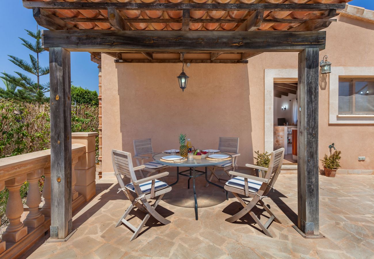 Country house in Santanyi - Sa Madoneta charming holiday house with stunning views and swimming pool in Santanyí