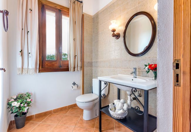 Country house in Porto Petro - Finca Domingo traditional holiday house in a quiet area in Portopetro Country house in Porto Petro - Finca Domingo traditional holiday house in a quiet area in Portopetro