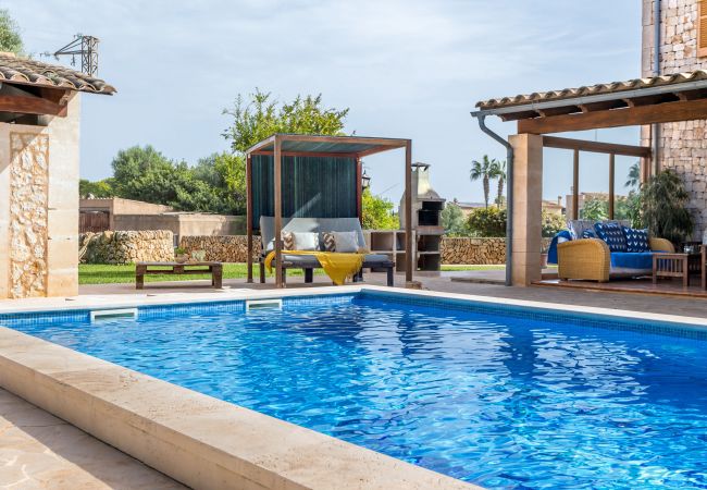 Country house in Porto Petro - Finca Domingo traditional holiday house in a quiet area in Portopetro Country house in Porto Petro - Finca Domingo traditional holiday house in a quiet area in Portopetro