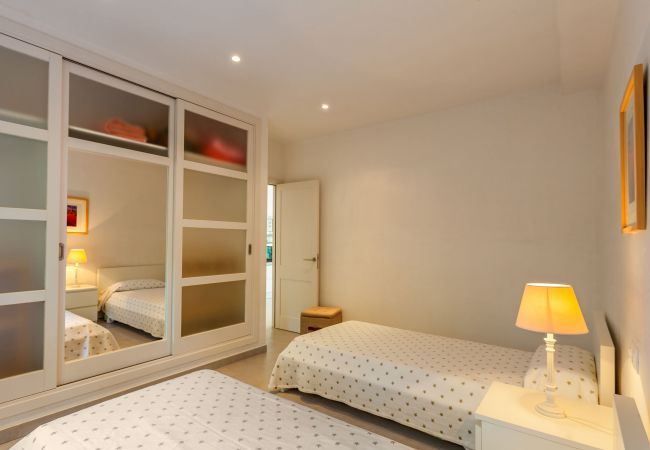Apartment in Cala Figuera - Harbour View 2 Holiday Apartment by the Sea in a Lively Fishing Village in Cala Figuera Apartment in Cala Figuera - Harbour View 2 Holiday Apartment by the Sea in a Lively Fishing Village in Cala Figuera