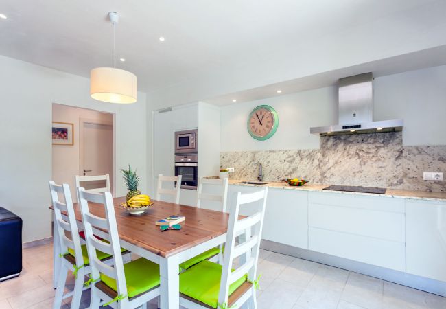 Apartment in Cala Figuera - Harbour View 2 Holiday Apartment by the Sea in a Lively Fishing Village in Cala Figuera Apartment in Cala Figuera - Harbour View 2 Holiday Apartment by the Sea in a Lively Fishing Village in Cala Figuera