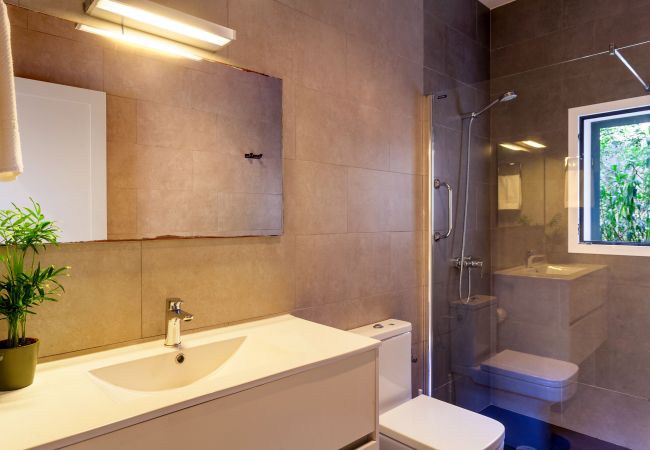 Apartment in Cala Figuera - Harbour View 2 Holiday Apartment by the Sea in a Lively Fishing Village in Cala Figuera Apartment in Cala Figuera - Harbour View 2 Holiday Apartment by the Sea in a Lively Fishing Village in Cala Figuera