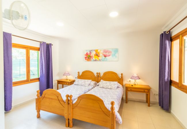 Chalet in Santanyi - Casa Aurora large seaside holiday house with private pool near the beach in Cala Santanyí Chalet in Santanyi - Casa Aurora large seaside holiday house with private pool near the beach in Cala Santanyí