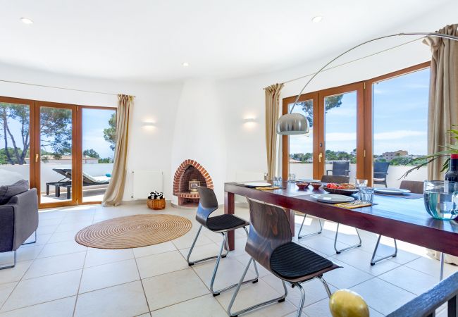House in Santanyi - Villa Redonda holiday house with pool within walking distance to the beach in Cala Santanyi  House in Santanyi - Villa Redonda holiday house with pool within walking distance to the beach in Cala Santanyi
