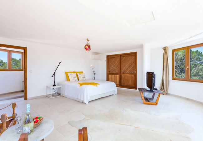 House in Santanyi - Villa Redonda holiday house with pool within walking distance to the beach in Cala Santanyi  House in Santanyi - Villa Redonda holiday house with pool within walking distance to the beach in Cala Santanyi