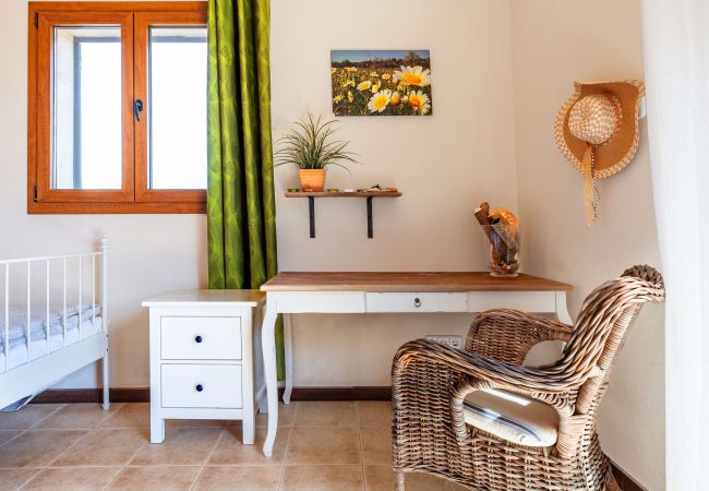 Country house in Campos - Finca Diez Grados Mas Mallorcan finca with pool in the quiet countryside of Campos Country house in Campos - Finca Diez Grados Mas Mallorcan finca with pool in the quiet countryside of Campos