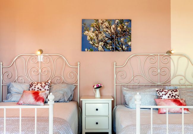 Country house in Campos - Finca Diez Grados Mas Mallorcan finca with pool in the quiet countryside of Campos Country house in Campos - Finca Diez Grados Mas Mallorcan finca with pool in the quiet countryside of Campos