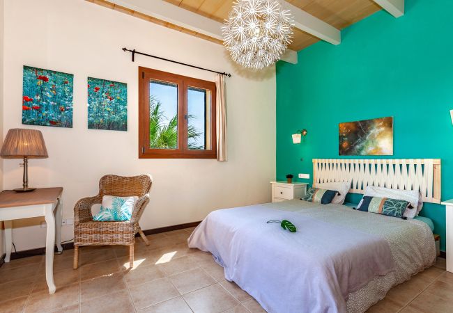 Country house in Campos - Finca Diez Grados Mas Mallorcan finca with pool in the quiet countryside of Campos Country house in Campos - Finca Diez Grados Mas Mallorcan finca with pool in the quiet countryside of Campos
