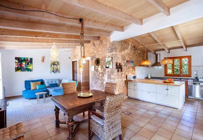 Country house in Campos - Finca Diez Grados Mas Mallorcan finca with pool in the quiet countryside of Campos Country house in Campos - Finca Diez Grados Mas Mallorcan finca with pool in the quiet countryside of Campos