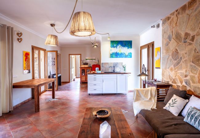Country house in Campos - Finca Diez Grados Mas Mallorcan finca with pool in the quiet countryside of Campos Country house in Campos - Finca Diez Grados Mas Mallorcan finca with pool in the quiet countryside of Campos