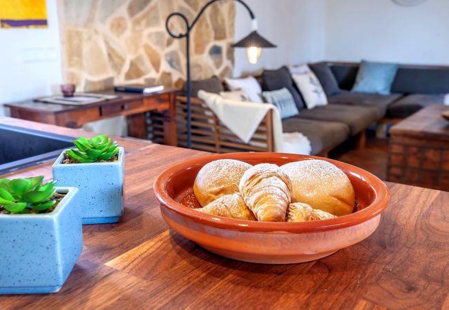 Country house in Campos - Finca Diez Grados Mas Mallorcan finca with pool in the quiet countryside of Campos Country house in Campos - Finca Diez Grados Mas Mallorcan finca with pool in the quiet countryside of Campos