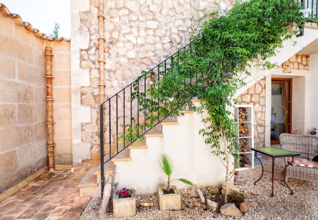 Country house in Campos - Finca Diez Grados Mas Mallorcan finca with pool in the quiet countryside of Campos Country house in Campos - Finca Diez Grados Mas Mallorcan finca with pool in the quiet countryside of Campos
