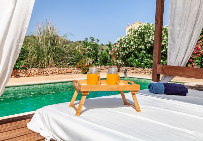 Country house in Campos - Finca Diez Grados Mas Mallorcan finca with pool in the quiet countryside of Campos Country house in Campos - Finca Diez Grados Mas Mallorcan finca with pool in the quiet countryside of Campos