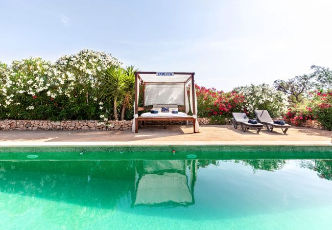 Country house in Campos - Finca Diez Grados Mas Mallorcan finca with pool in the quiet countryside of Campos Country house in Campos - Finca Diez Grados Mas Mallorcan finca with pool in the quiet countryside of Campos