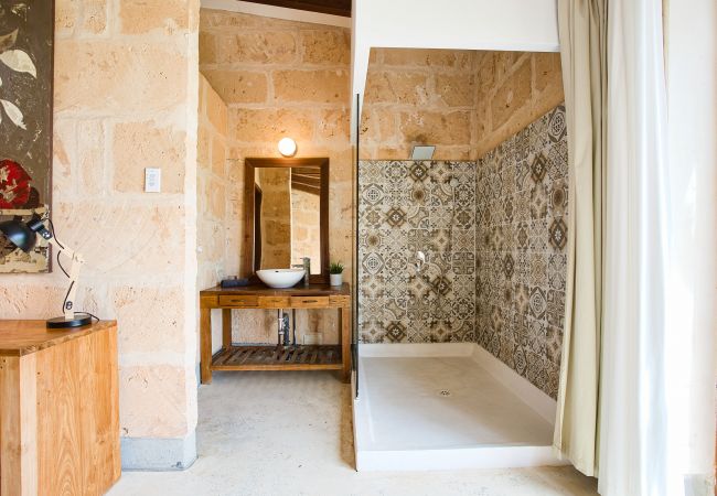 Country house in Campos - Son Coranta stylish holiday house with pool in a quiet and natural setting in Campos Country house in Campos - Son Coranta stylish holiday house with pool in a quiet and natural setting in Campos