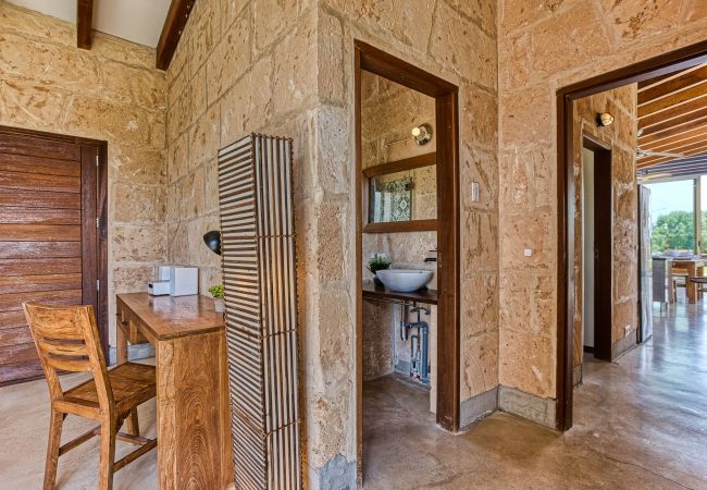 Country house in Campos - Son Coranta stylish holiday house with pool in a quiet and natural setting in Campos Country house in Campos - Son Coranta stylish holiday house with pool in a quiet and natural setting in Campos