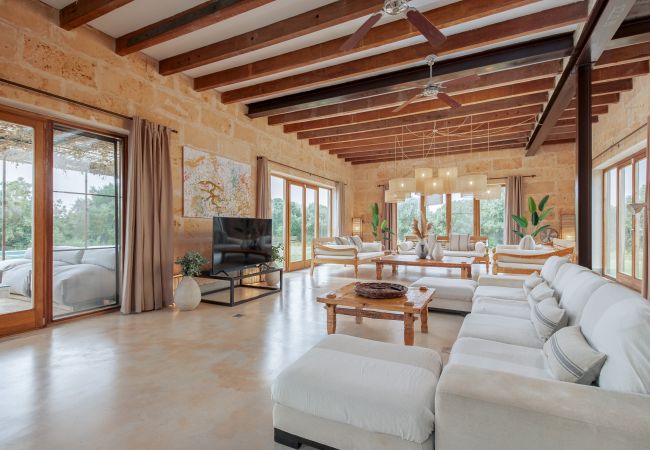 Country house in Campos - Son Coranta stylish holiday house with pool in a quiet and natural setting in Campos Country house in Campos - Son Coranta stylish holiday house with pool in a quiet and natural setting in Campos