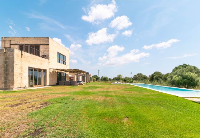 Country house in Campos - Son Coranta stylish holiday house with pool in a quiet and natural setting in Campos Country house in Campos - Son Coranta stylish holiday house with pool in a quiet and natural setting in Campos