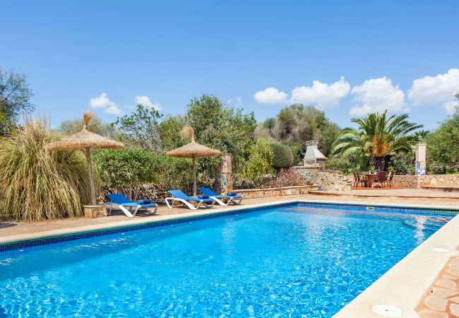Villa in Santanyi - Can Flores Villa holiday house with pool perfect for a relaxing vacation near Cala Santanyi Villa in Santanyi - Can Flores Villa holiday house with pool perfect for a relaxing vacation near Cala Santanyi