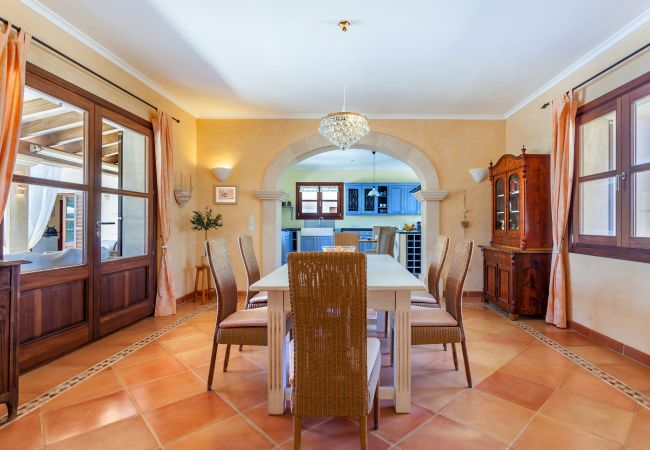 Country house in Cala Figuera - Can Molino Holiday home with heated pool in peaceful surroundings near Santanyí, close to the beach Country house in Cala Figuera - Can Molino Holiday home with heated pool in peaceful surroundings near Santanyí, close to the beach