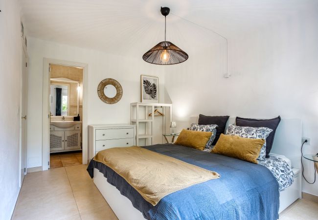 Chalet in Santanyi - La Casa Escaniana Cozy Holiday house with a Heated Pool, Only 200 m from the Beach in Cala Santanyi Chalet in Santanyi - La Casa Escaniana Cozy Holiday house with a Heated Pool, Only 200 m from the Beach in Cala Santanyi