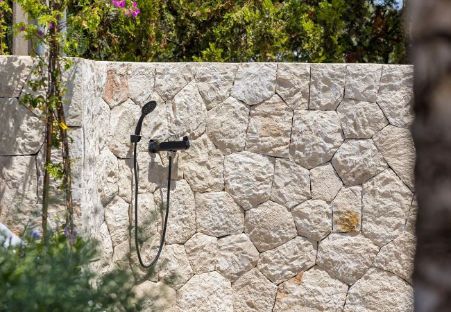 Chalet in Santanyi - La Casa Escaniana Cozy Holiday house with a Heated Pool, Only 200 m from the Beach in Cala Santanyi Chalet in Santanyi - La Casa Escaniana Cozy Holiday house with a Heated Pool, Only 200 m from the Beach in Cala Santanyi