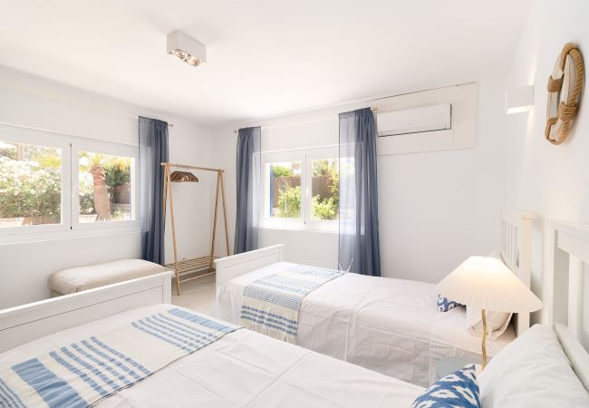 House in Santanyi - Villa Azul holiday house with private pool at Cala Llombards House in Santanyi - Villa Azul holiday house with private pool at Cala Llombards