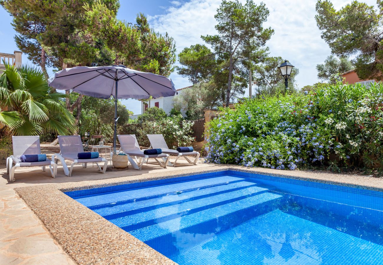 Villa in Santanyi - Villa Azul holiday house with private pool at Cala Llombards