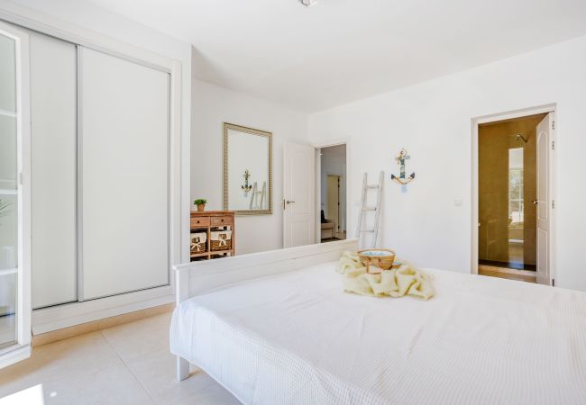 Villa in Cala Santanyi - Villa Escaletas holiday house just 600 m from Cala Santanyí beach with pool and air conditioning Villa in Cala Santanyi - Villa Escaletas holiday house just 600 m from Cala Santanyí beach with pool and air conditioning