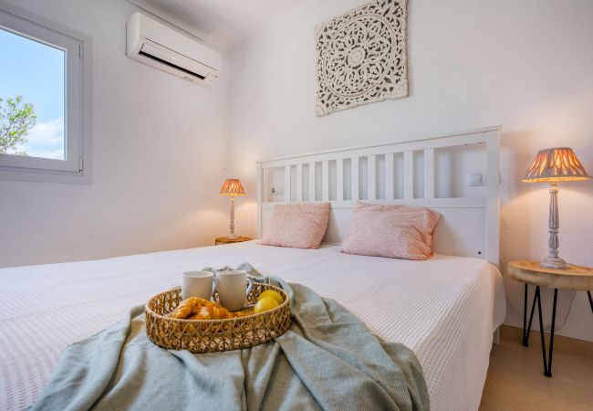 Villa in Cala Santanyi - Villa Escaletas holiday house just 600 m from Cala Santanyí beach with pool and air conditioning Villa in Cala Santanyi - Villa Escaletas holiday house just 600 m from Cala Santanyí beach with pool and air conditioning