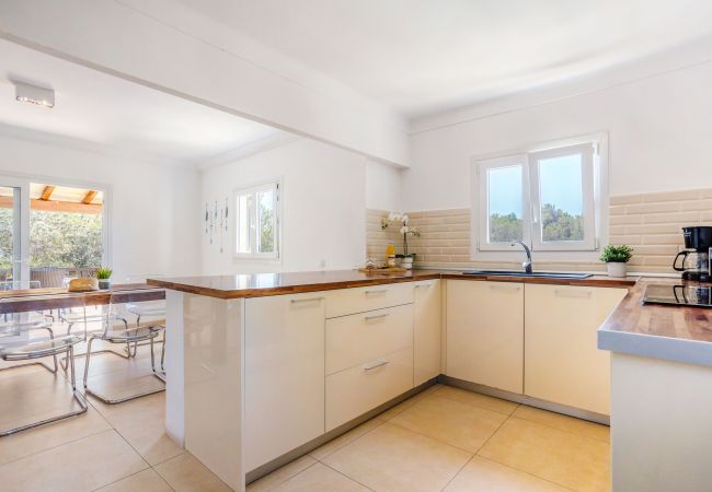 Villa in Cala Santanyi - Villa Escaletas holiday house just 600 m from Cala Santanyí beach with pool and air conditioning Villa in Cala Santanyi - Villa Escaletas holiday house just 600 m from Cala Santanyí beach with pool and air conditioning