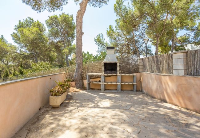 Villa in Cala Santanyi - Villa Escaletas holiday house just 600 m from Cala Santanyí beach with pool and air conditioning Villa in Cala Santanyi - Villa Escaletas holiday house just 600 m from Cala Santanyí beach with pool and air conditioning