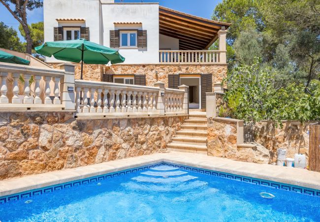Villa in Cala Santanyi - Villa Escaletas holiday house just 600 m from Cala Santanyí beach with pool and air conditioning Villa in Cala Santanyi - Villa Escaletas holiday house just 600 m from Cala Santanyí beach with pool and air conditioning