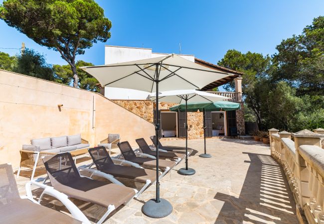Villa in Cala Santanyi - Villa Escaletas holiday house just 600 m from Cala Santanyí beach with pool and air conditioning Villa in Cala Santanyi - Villa Escaletas holiday house just 600 m from Cala Santanyí beach with pool and air conditioning