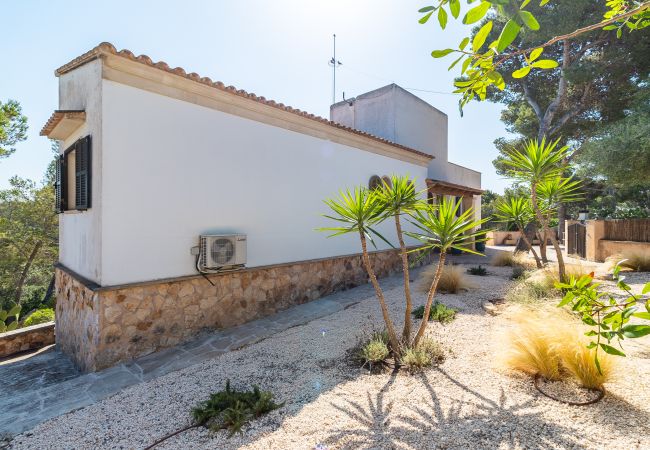 Villa in Cala Santanyi - Villa Escaletas holiday house just 600 m from Cala Santanyí beach with pool and air conditioning Villa in Cala Santanyi - Villa Escaletas holiday house just 600 m from Cala Santanyí beach with pool and air conditioning